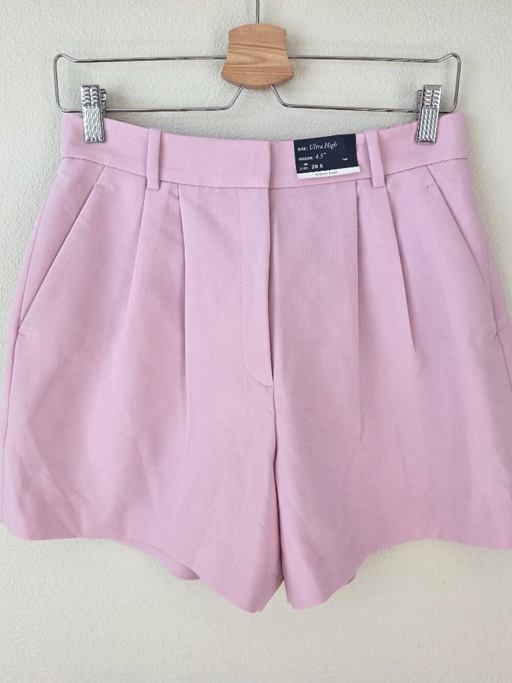 Abercrombie Curve Love Ultra High Shorts Size 28 / 6 Pink 4.5" Pleated Women NEW